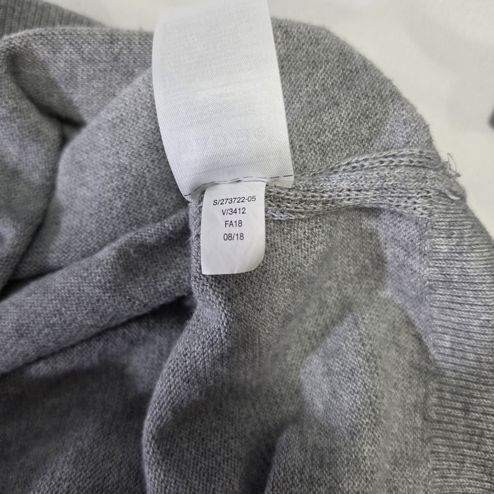 Banana Republic Heather Cotton V Neck Gray Sweater Mens Med - Picture 9 of 9